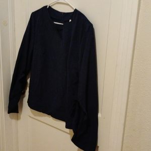 Navy basic long sleeve ruffle Belle sleeve top